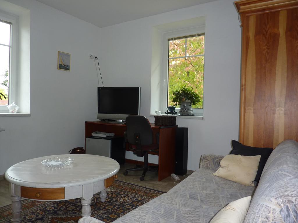 B&B En Mini-Camping Pension Kidafo Libuň Extérieur photo