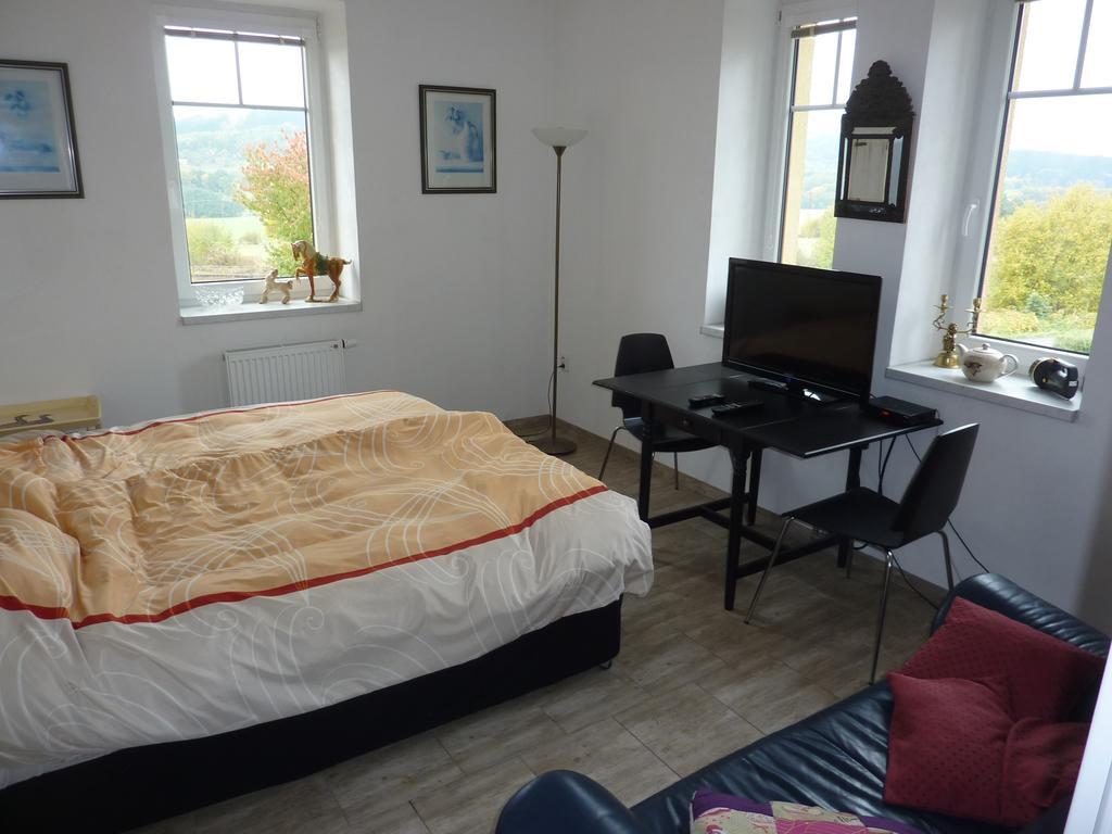 B&B En Mini-Camping Pension Kidafo Libuň Extérieur photo